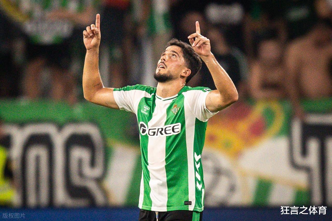 里昂训练开放日,今晨止住颓势引欢呼,西甲在即,球队文化再被提及(综审神者择偶要求有点高) 里昂训练开放日,今晨止住颓势引欢呼,西甲在即,球队文化再被提及(综审神者择偶要求有点高)