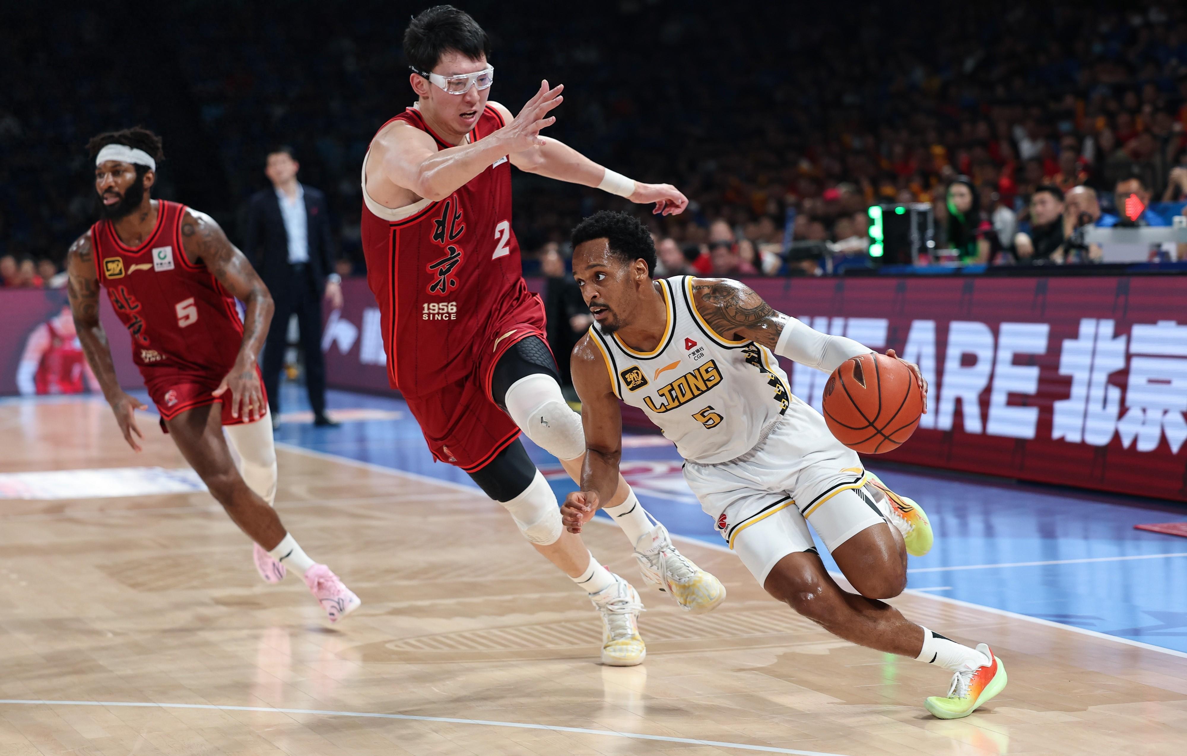 包含北京首钢今晨豪取连胜，志在NBA总决赛名次提升，目标明确，球队文化再被提及的词条