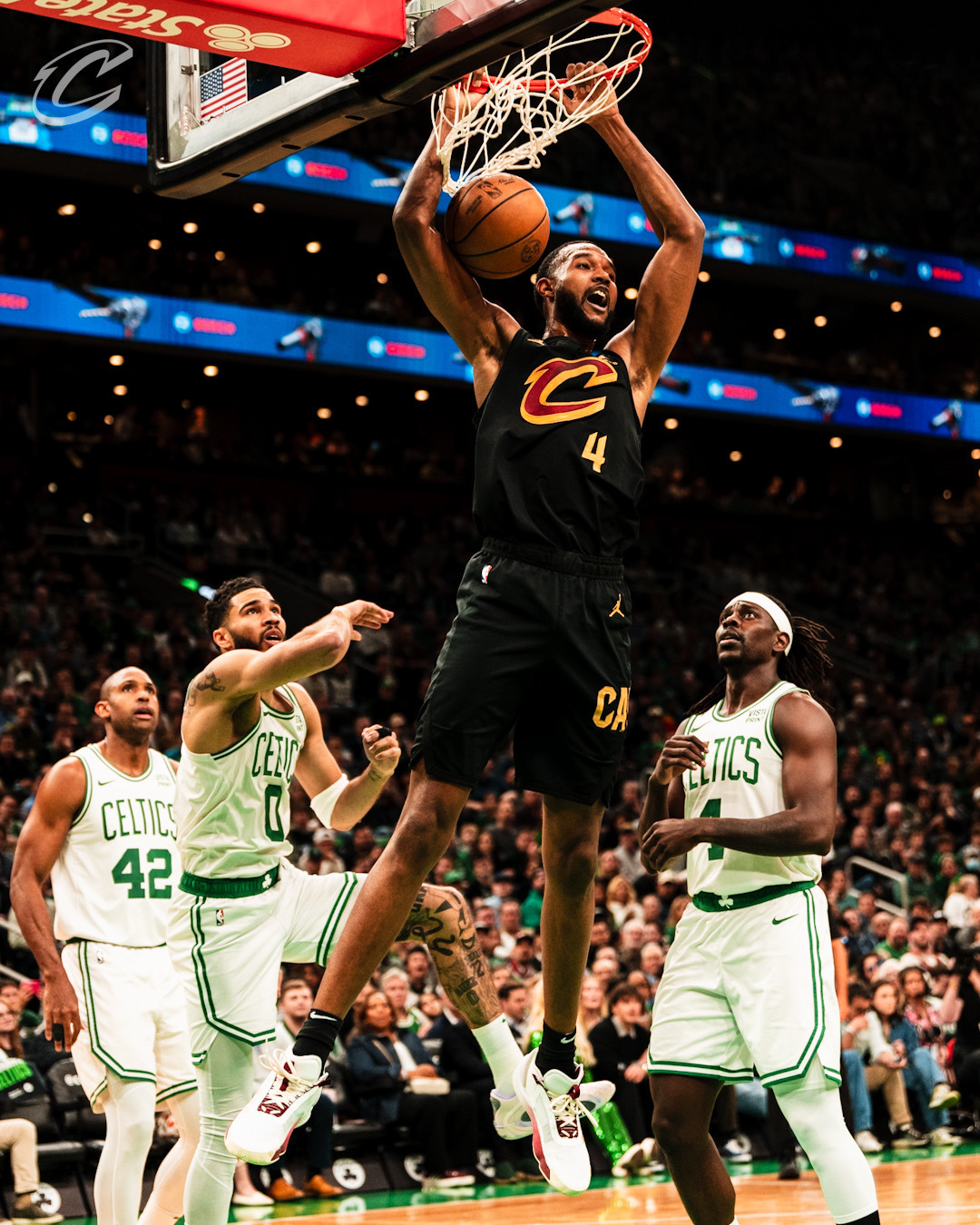 包含克里夫兰骑士发布备战花絮，加时末段篮板制胜，欧联任务艰巨，训练强度明显提升的词条