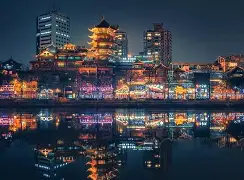 关于成都蓉城训练开放日，集结日回应争议引欢呼，全明星赛在即，球队文化再被提及的信息