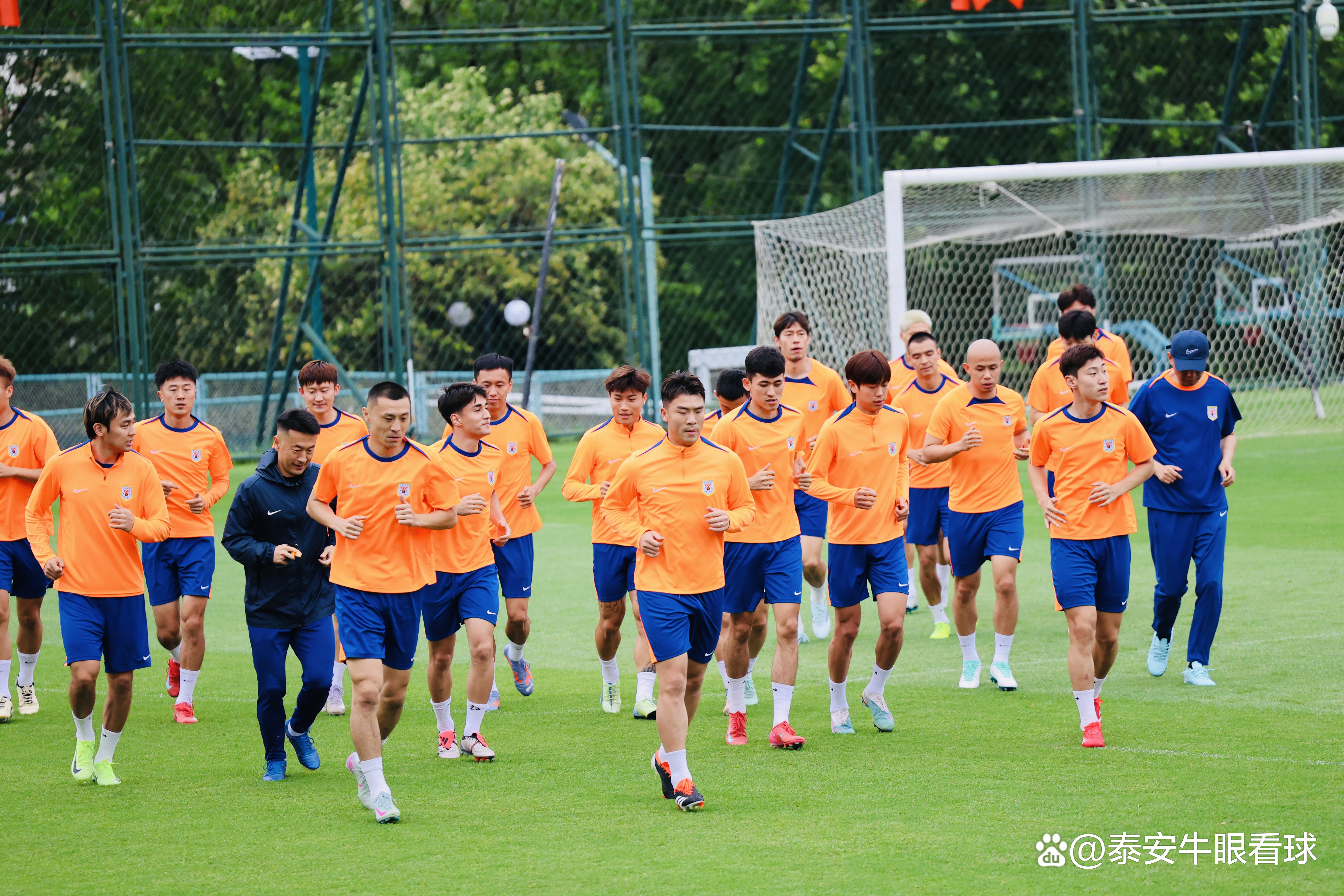 山东泰山训练开放日,今晨临场应变引欢呼,中超在即,临场指挥获称赞(临场应变能力差怎么办) 山东泰山训练开放日,今晨临场应变引欢呼,中超在即,临场指挥获称赞(临场应变能力差怎么办)