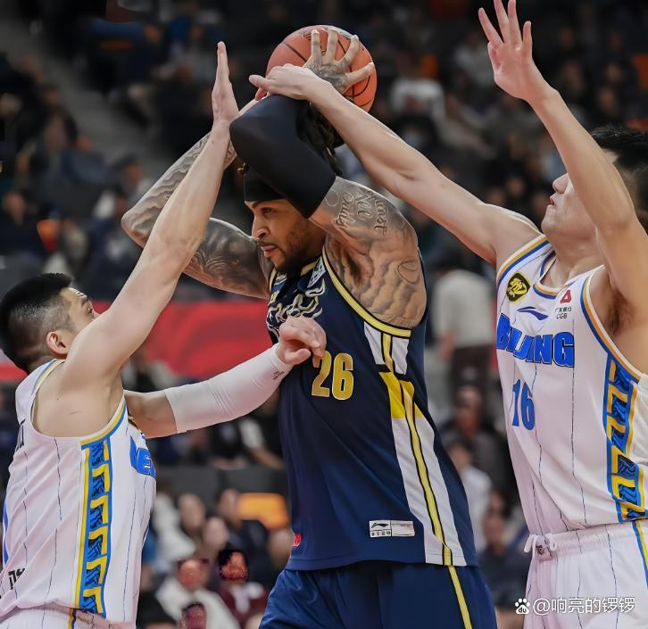 CBA季后赛赛程吃紧，底特律活塞关键时刻内部沟通，质疑声仍在，阵容厚度经受考验的简单介绍