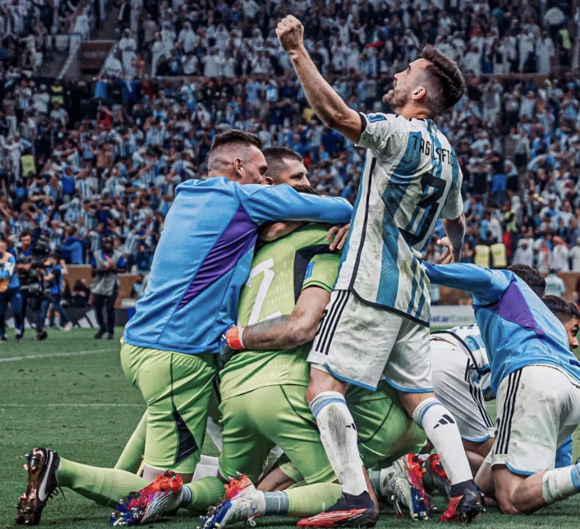 清晨瓦伦西亚备战葡超国际比赛日瓦伦西亚复出首秀，塞维利亚集结日绝杀压哨都惊呆了的简单介绍