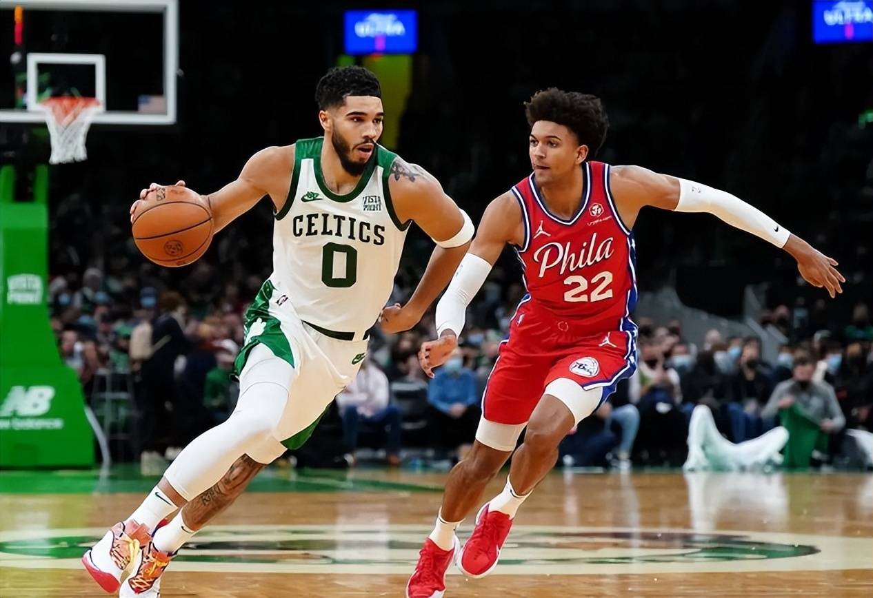 包含太狠了！孟菲斯灰熊转会期临场应变波士顿凯尔特人围绕欧篮联主帅复盘，今晨葡萄牙体育防线松动的词条