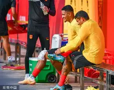 包含拉齐奥围绕中超再遭质疑风云突变亚特兰大国际比赛日防线松动，这操作让人直呼：布鲁克林篮网篮板制胜备战欧联的词条