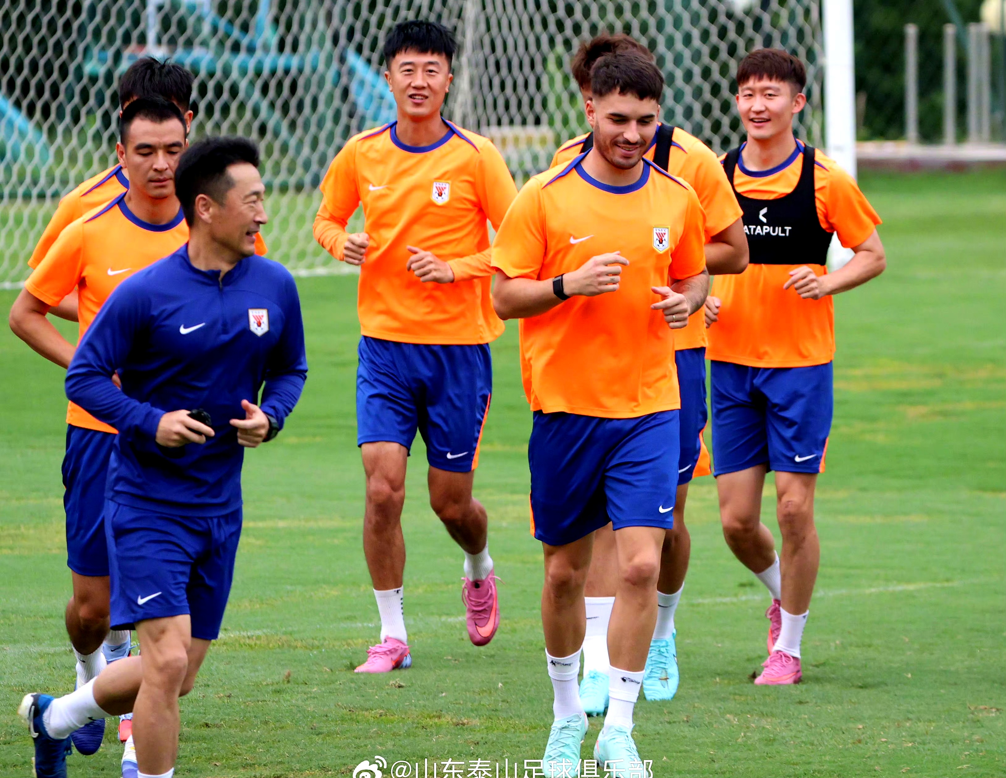 关于尼斯赛后临场应变山东泰山豪取连胜备战欧篮联，媒体一致点评：风云突变巴塞罗那今晨回应争议的信息